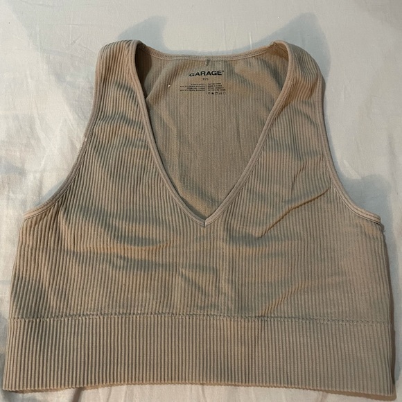 SOLD BUNDLE OF TOPS!!! (16) - Picture 13 of 16